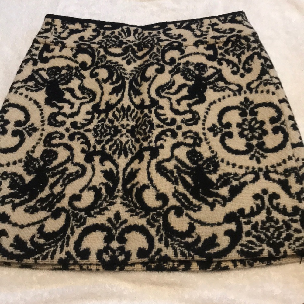 J McLaughlin black and white skirt